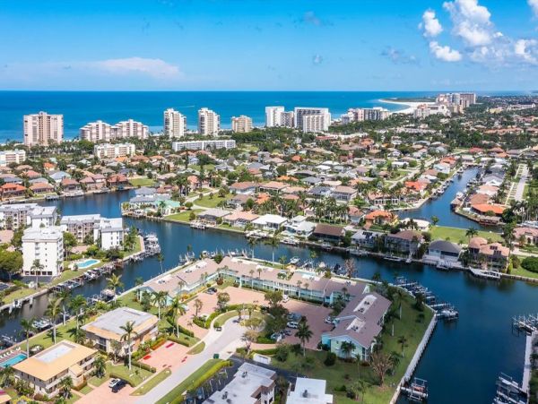 Marco Island Condo 1010778