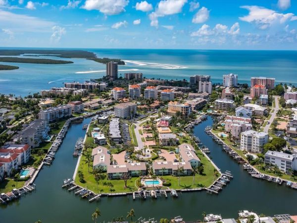 Marco Island Condo 1010778