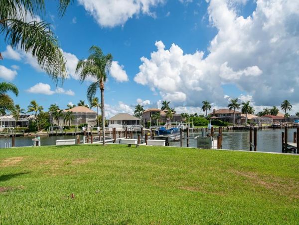 Marco Island Condo 1010778
