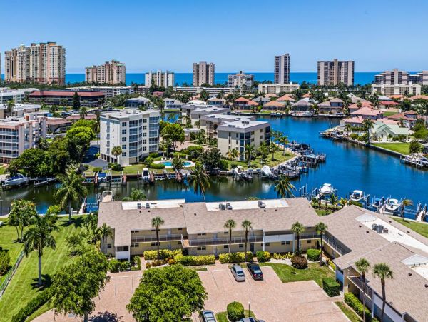 Marco Island Condo 1010780