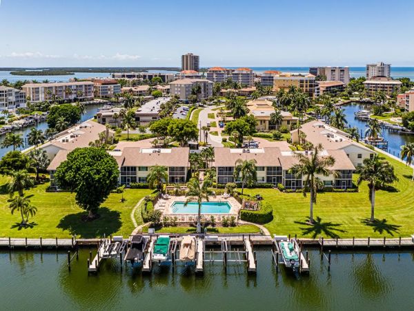 Marco Island Condo 1010780