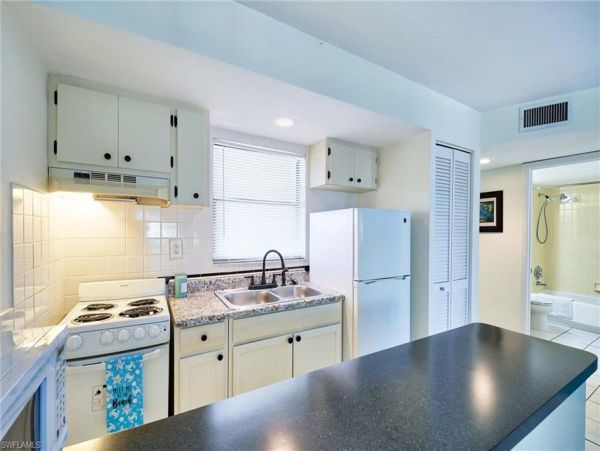 Marco Island Condo 1010782