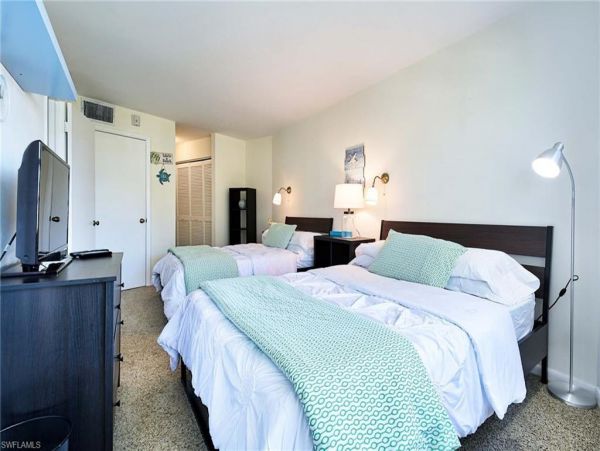 Marco Island Condo 1010782