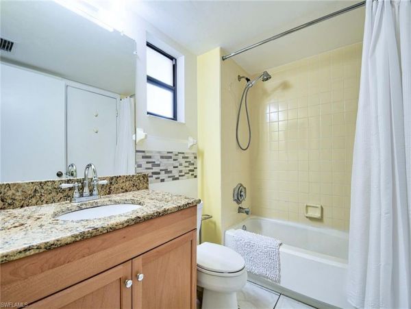 Marco Island Condo 1010782