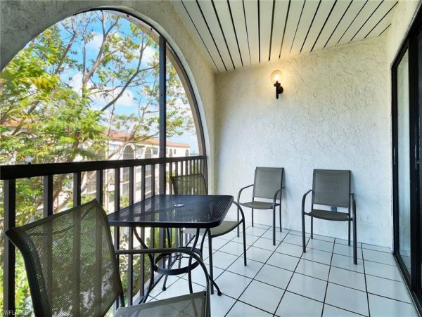 Marco Island Condo 1010782