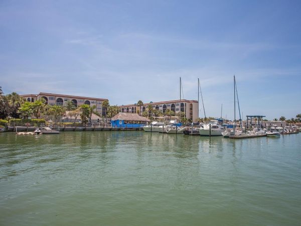 Marco Island Condo 1010782