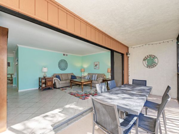 A Rare Three Bedroom Siesta Key Accommodation