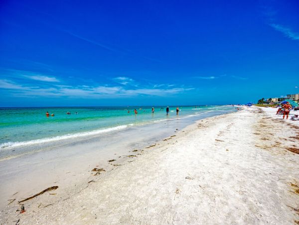 A Rare Three Bedroom Siesta Key Accommodation