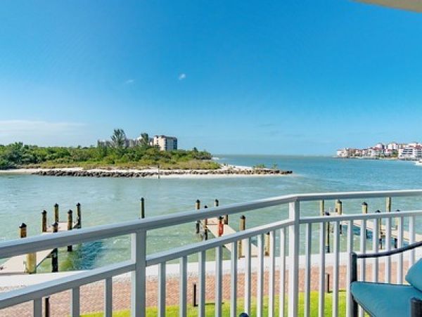 Marco Island Condo 1010787
