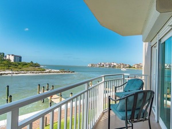Marco Island Condo 1010787