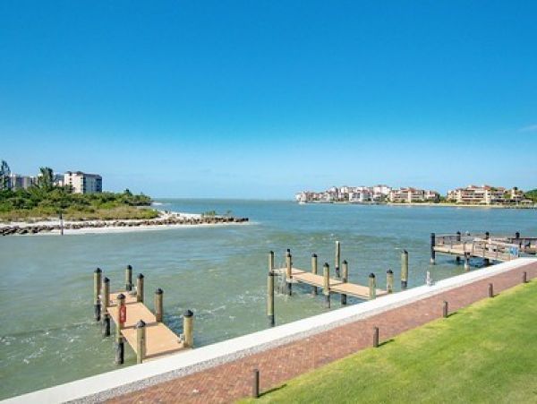 Marco Island Condo 1010787