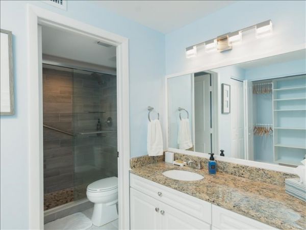 Marco Island Beachfront 2 Bedroom Condo Sleeps 6 Guests
