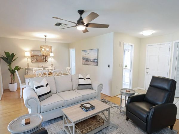 Cape Coral Vacation Home Three Bedroom Salt Water Pool