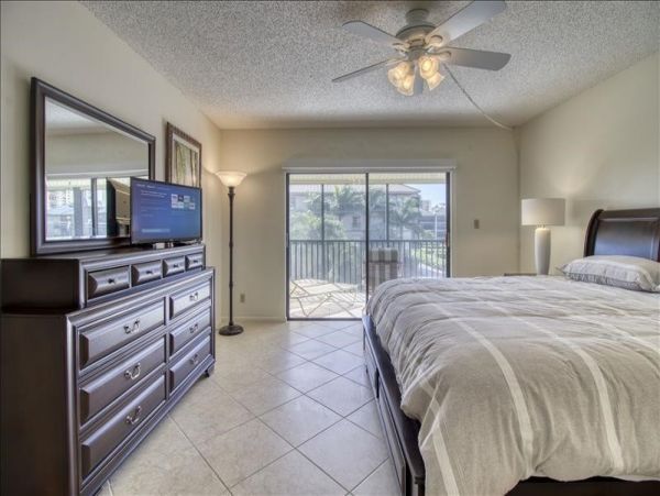 Three Bedroom Condo steps to the Beach