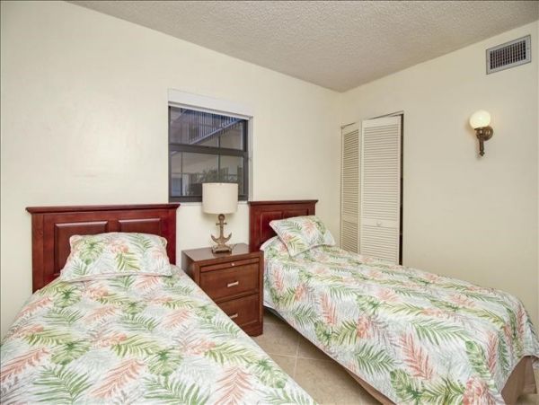 Three Bedroom Condo steps to the Beach