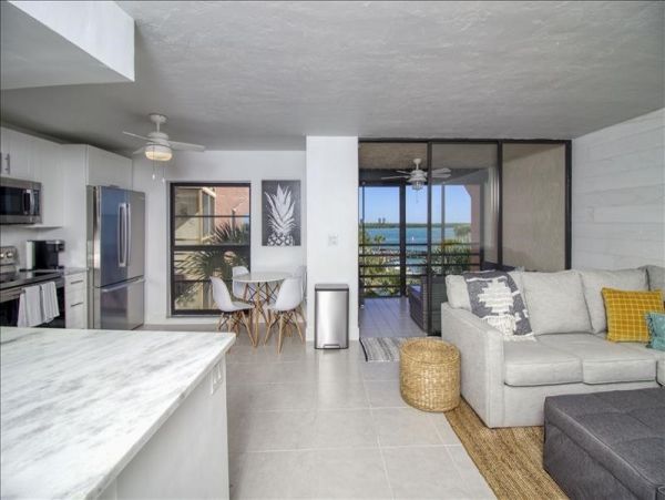 Marco Island Condo 1010803