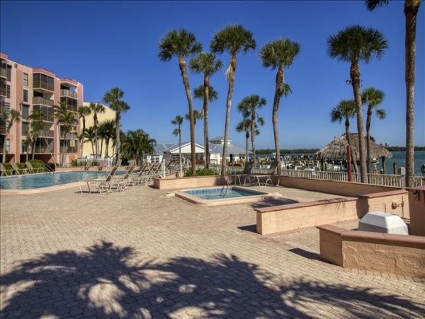 Marco Island Condo 1010803