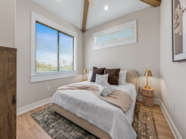 Bradenton Beach Vacation Home Seven Bedroom