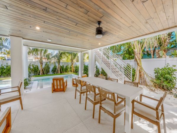 Bradenton Beach Vacation Home Seven Bedroom