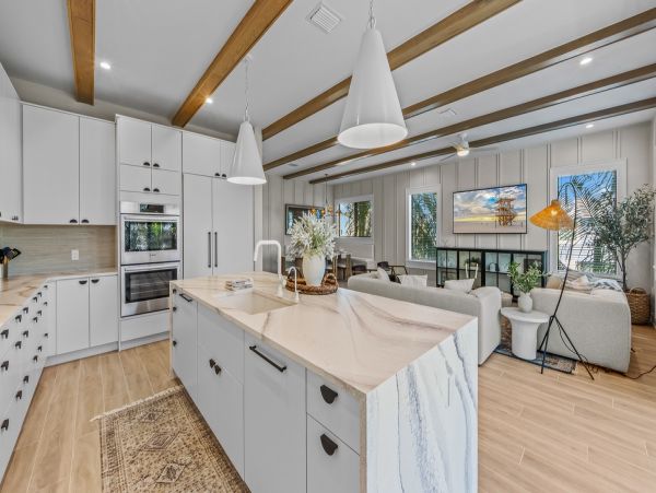 Bradenton Beach Vacation Home Seven Bedroom
