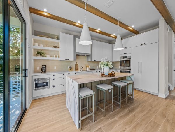 Bradenton Beach Vacation Home Seven Bedroom