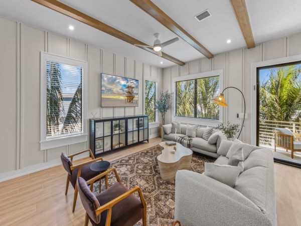 Bradenton Beach Vacation Home Seven Bedroom