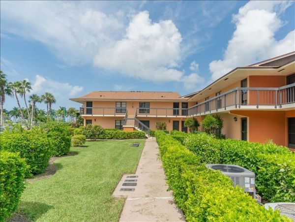 Marco Island Condo 1010812