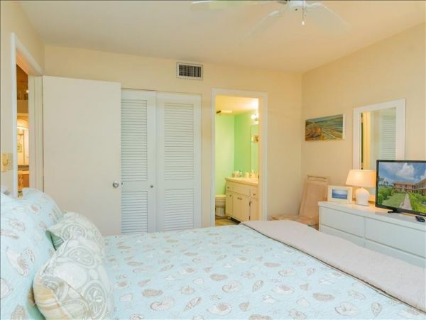 Marco Island Condo 1010812