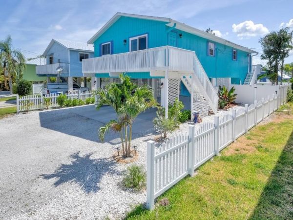 Anna Maria Island Holmes Beach Home 1010815