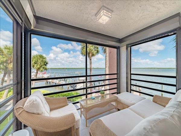 Marco Island Condo 1010817