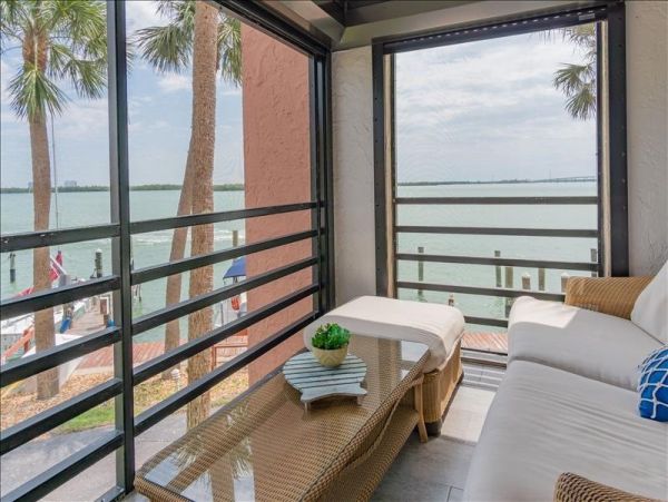 Marco Island Condo 1010817
