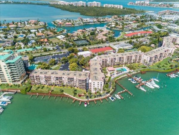 Marco Island Condo 1010817