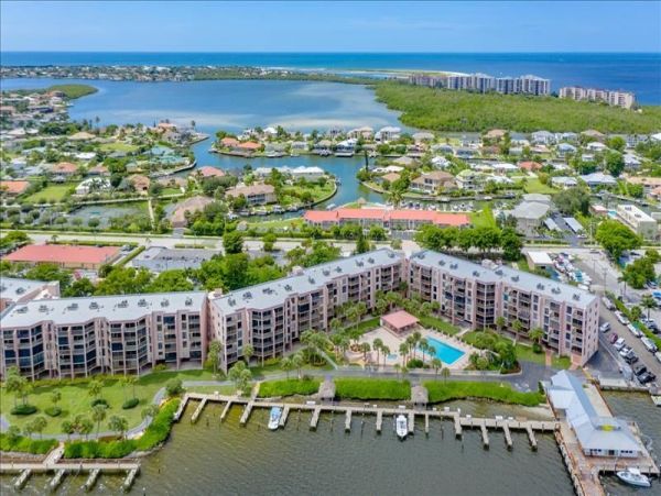 Marco Island Condo 1010817