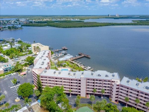 Marco Island Condo 1010817