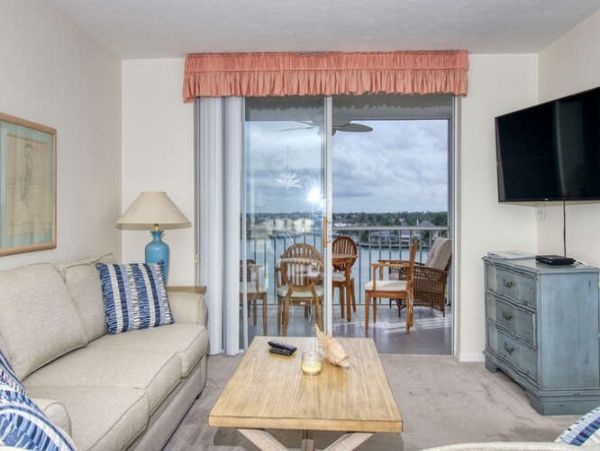 Marco Island Condo 1010819