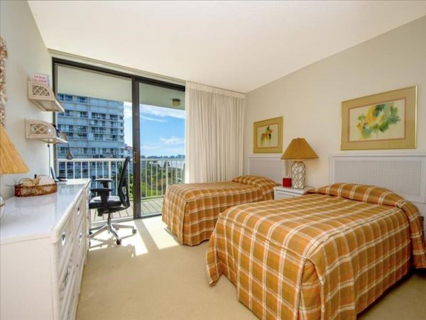 Marco Island Condo 1010824