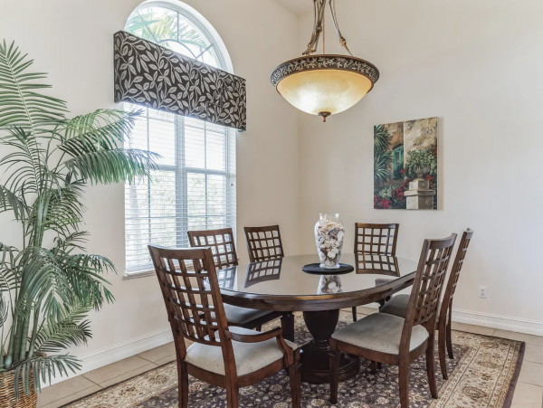 Immaculate 5 Bedroom Home in Marco Island Sleeps 12