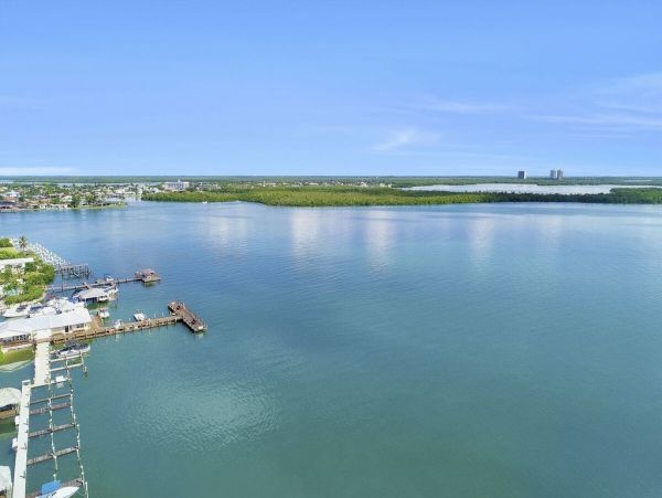 Marco Island Condo 1010831