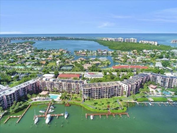 Marco Island Condo 1010831