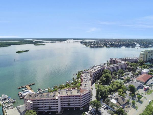 Marco Island Condo 1010831