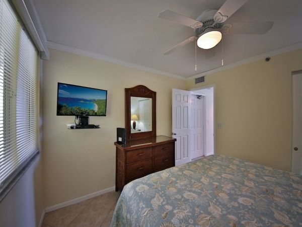 Marco Island Condo 1010832