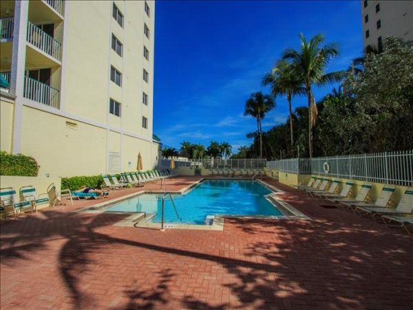 Marco Island Condo 1010832