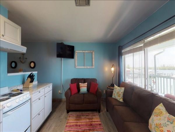 Naples Condo 1010836