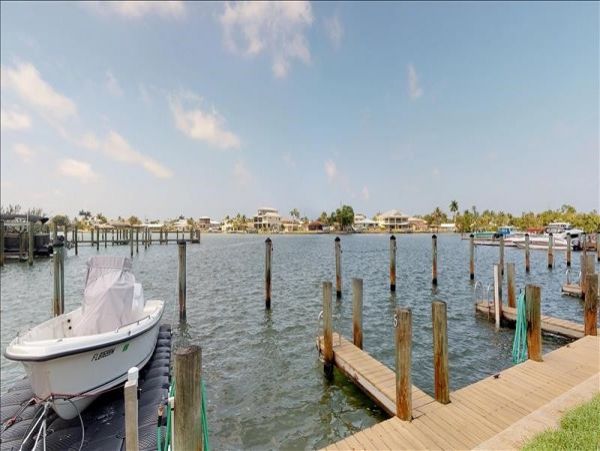 Naples Condo 1010836