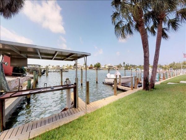 Naples Condo 1010836