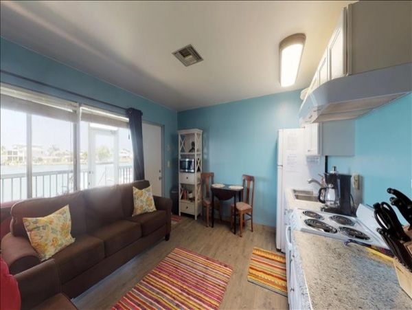 Naples Condo 1010836