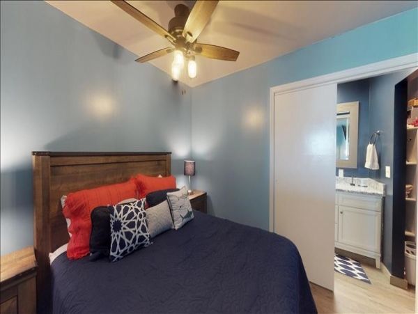 Naples Condo 1010836
