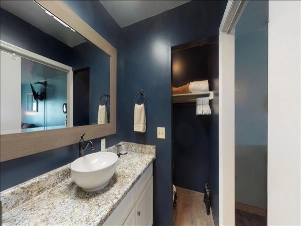 Naples Condo 1010836