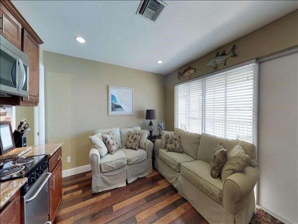 Naples Condo 1010837