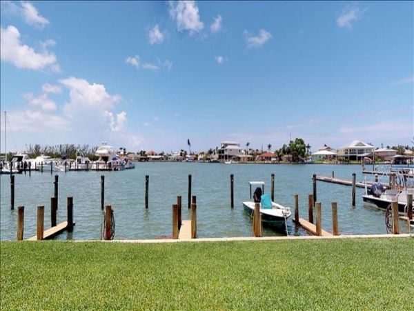 Naples Condo 1010837
